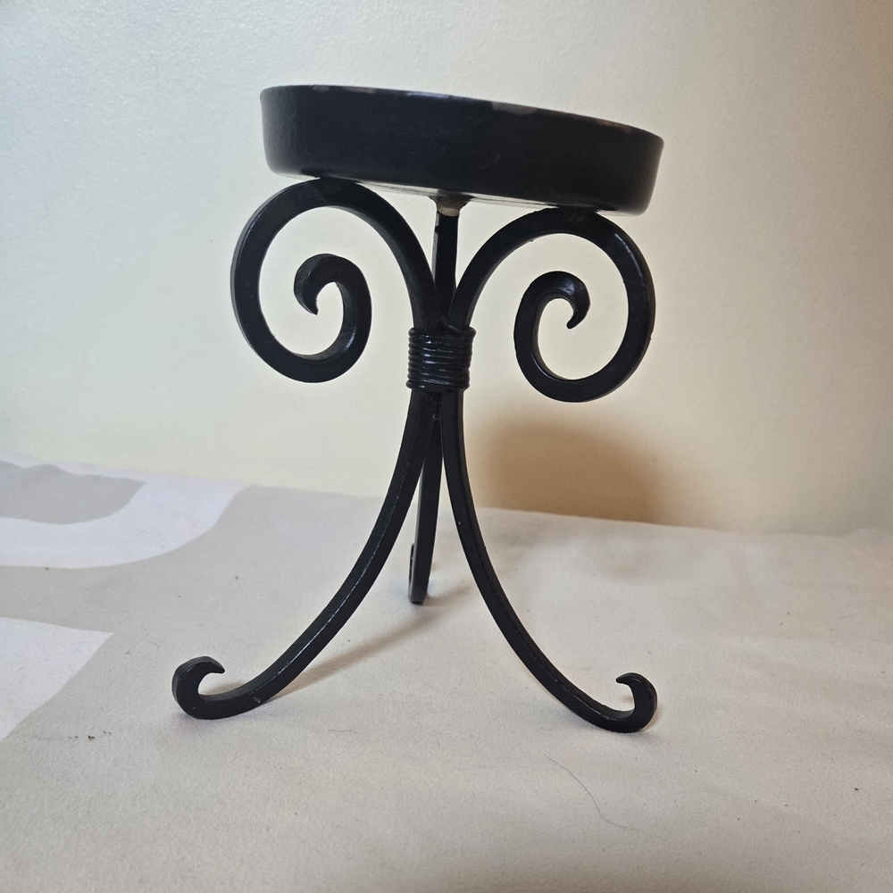 Black Metal Scroll Plant Stand Or Candle Holder